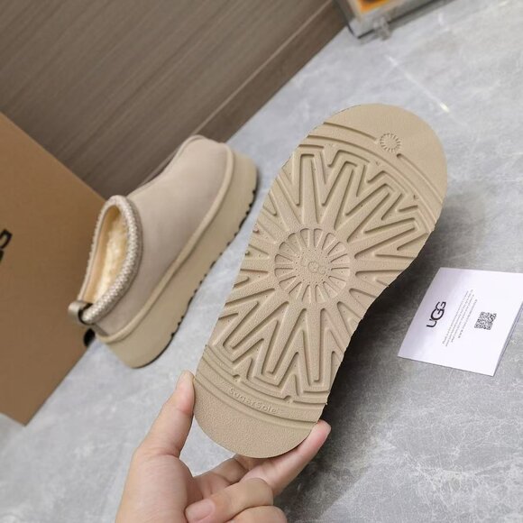 UGG Tazz Platform Slippers Chestnut - Picture 8 of 9